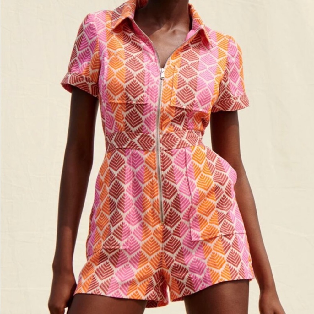 Saylor Nuala Romper Size Small